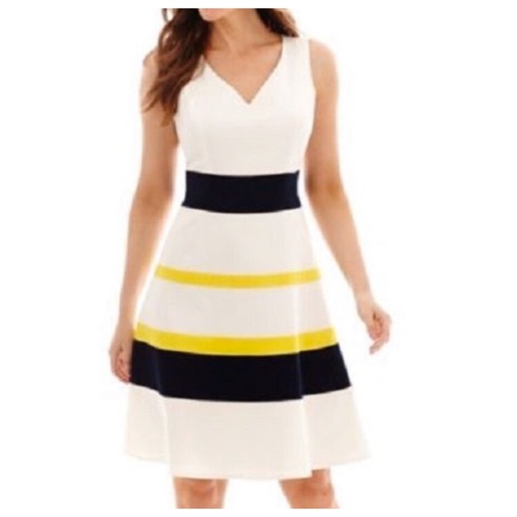 Evan Picone Dresses & Skirts - Black Label by Evan Picone White Striped Dress